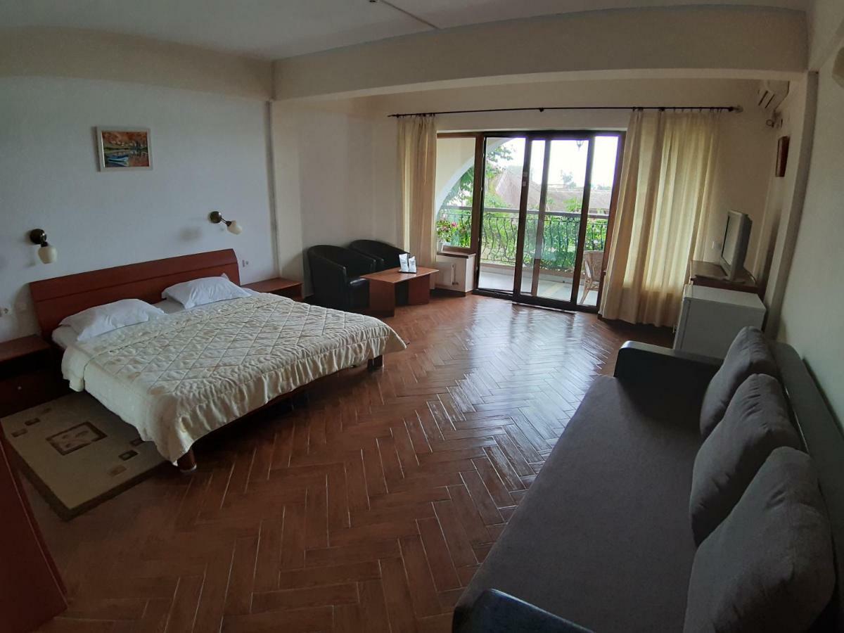 Insula Hotel